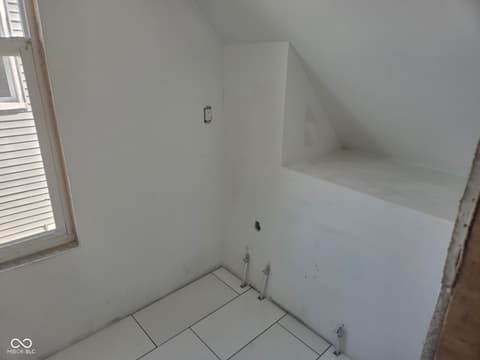 Laundry room at 1335 Union Street, Indianapolis, IN