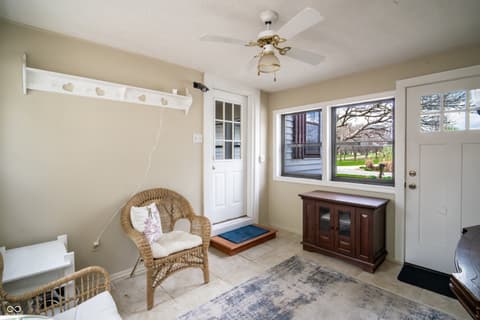 Breakfast Area — 3151 E 150 S, Franklin, IN