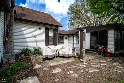 Outdoor living area at 3151 E 150 S, Franklin, IN