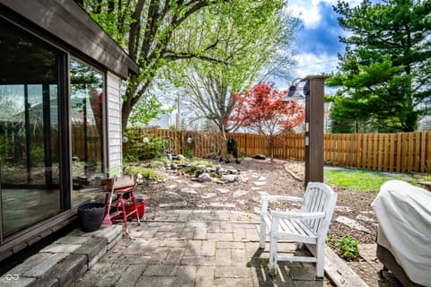 Outdoor living area at 3151 E 150 S, Franklin, IN