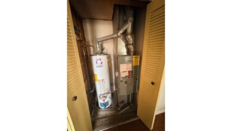 Utility Room — 9861 N 490 E, Demotte, IN