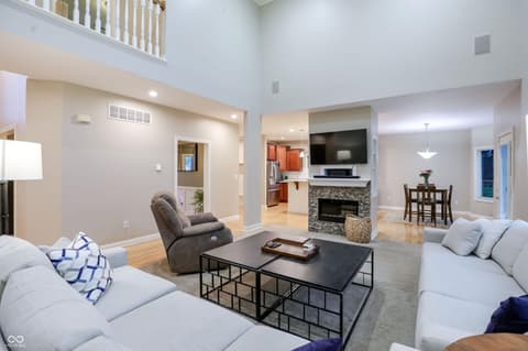 Photo of 11154 Turfgrass Way, Indianapolis, IN