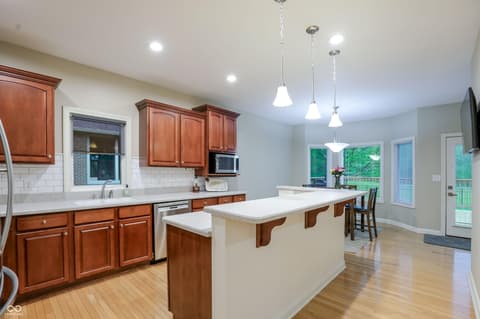 Photo of 11154 Turfgrass Way, Indianapolis, IN