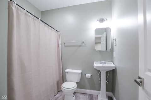 Photo of 11154 Turfgrass Way, Indianapolis, IN