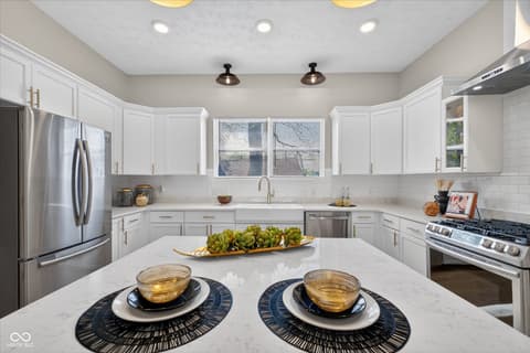 Photo of 942 Jefferson Avenue, Indianapolis, IN