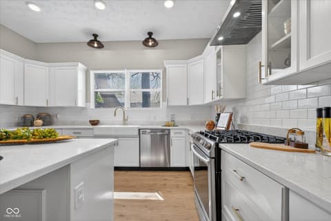 Photo of 942 Jefferson Avenue, Indianapolis, IN