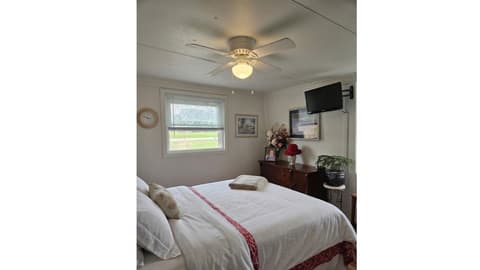 Bedroom at 3259 W Vacation Way, Albion, IN