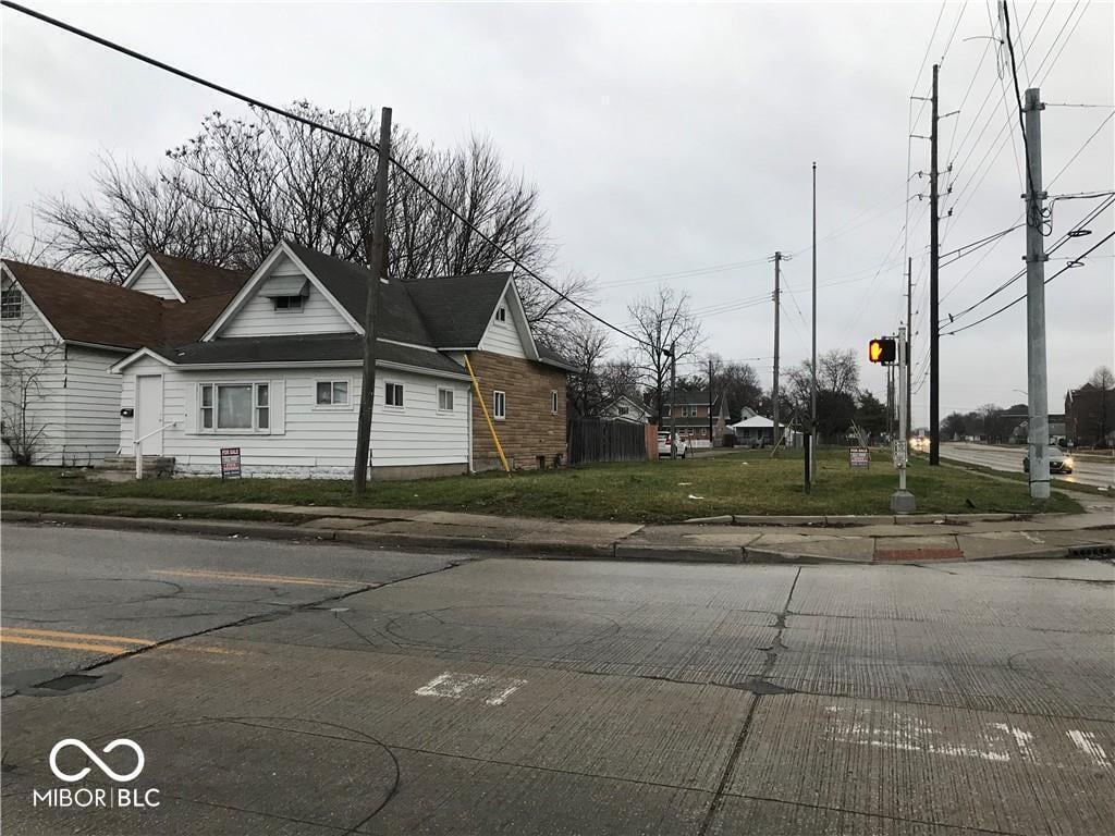 Community — 2165 S Meridian Street, Indianapolis, IN
