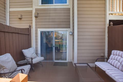 Outdoor living area at 5158 Coppertree Lane, Avon, IN