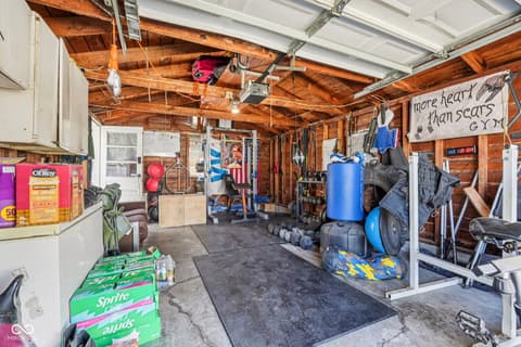 Garage at 1018 Albany Street, Indianapolis, IN