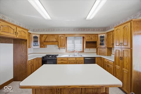 Kitchen at 3643 W 600 S, Shelbyville, IN