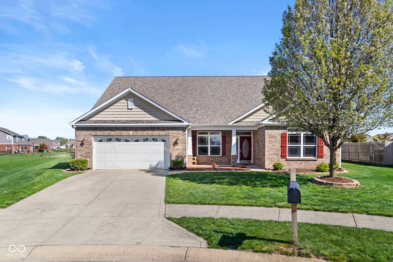 Front exterior at 4618 W Dane Court, New Palestine, IN