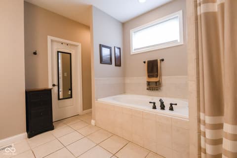Photo of 5522 River Birch Drive, Columbus, IN