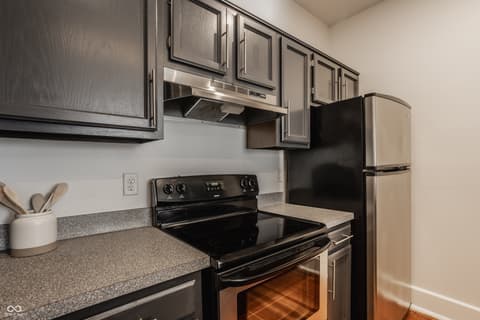 Photo of 425 Massachusetts Avenue, Indianapolis, IN