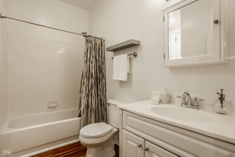 Photo of 425 Massachusetts Avenue, Indianapolis, IN