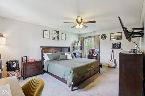 Photo of 1694 Williamsburg Lane, Franklin, IN