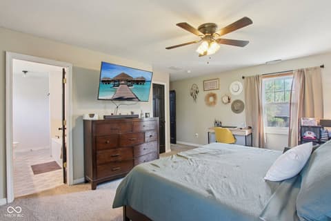 Photo of 1694 Williamsburg Lane, Franklin, IN