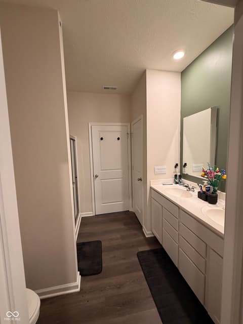 Primary bathroom at 1402 Buttercup Lane, Shelbyville, IN