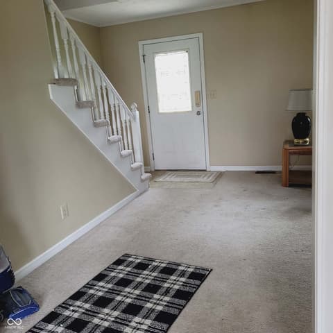 Foyer at 7960 W 800 N, Fairland, IN