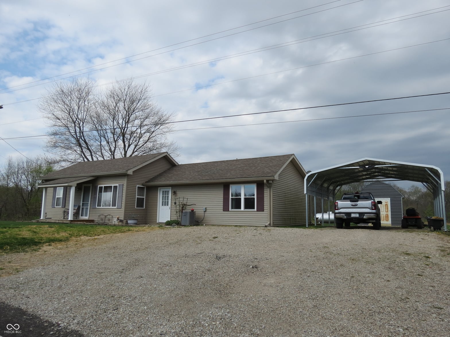 Front exterior at 8272 S 250 W, Trafalgar, IN