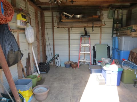 Garage at 8272 S 250 W, Trafalgar, IN
