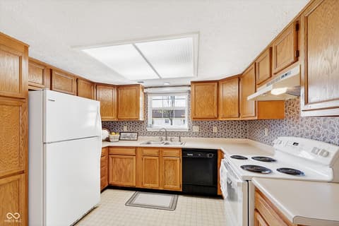 Photo of 5541 Allison Way, Noblesville, IN