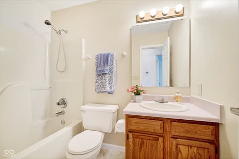 Photo of 5541 Allison Way, Noblesville, IN