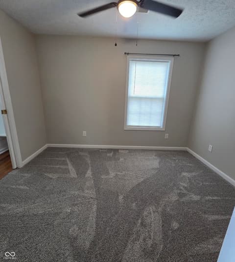 Photo of 739 E Pike Street, Martinsville, IN
