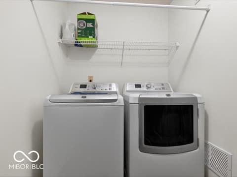Laundry room at 8625 Baypointe Drive, Avon, IN