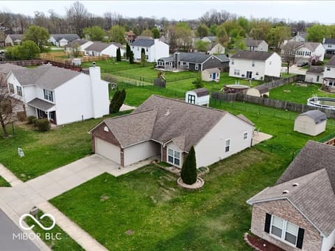 Aerial view at 8625 Baypointe Drive, Avon, IN