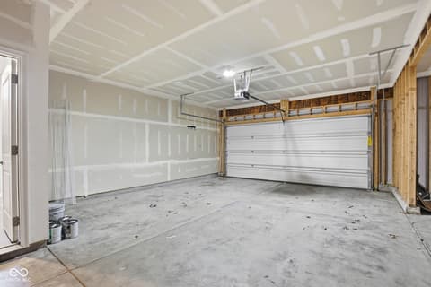 Garage at 7214 Parkstay Lane, Indianapolis, IN