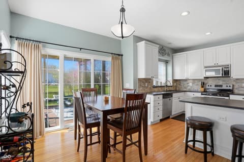 Photo of 7732 Prairie View Drive, Indianapolis, IN