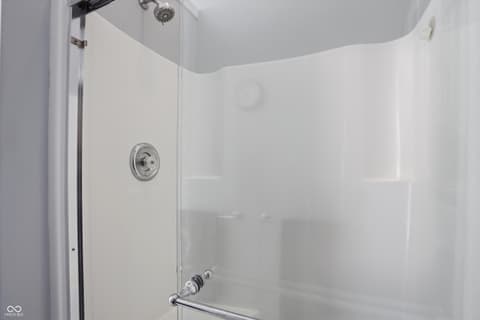 Photo of 7732 Prairie View Drive, Indianapolis, IN