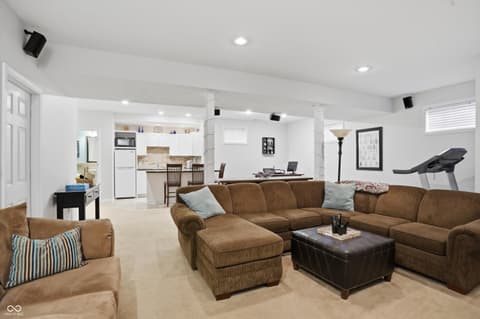 Photo of 7732 Prairie View Drive, Indianapolis, IN