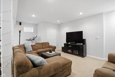 Photo of 7732 Prairie View Drive, Indianapolis, IN