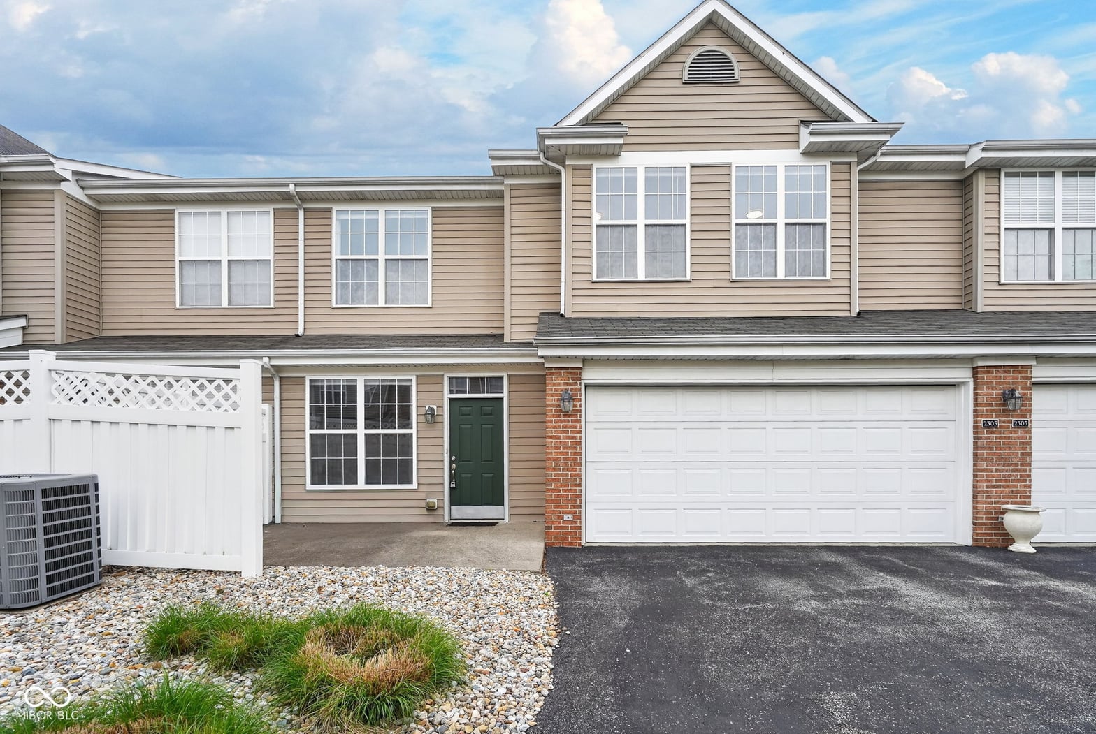 Photo of 2305 Colfax Lane, Indianapolis, IN