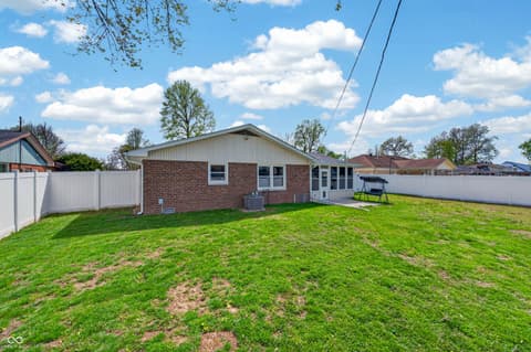 Photo of 5230 Yellowwood Drive, Columbus, IN