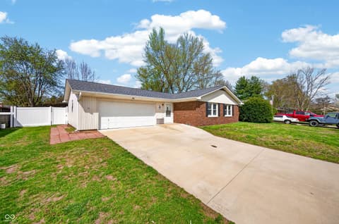 Photo of 5230 Yellowwood Drive, Columbus, IN