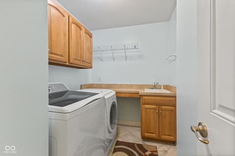 Photo of 5312 Brooks Bend, Greenwood, IN