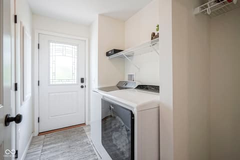 Photo of 9550 E Northshore Drive, Unionville, IN