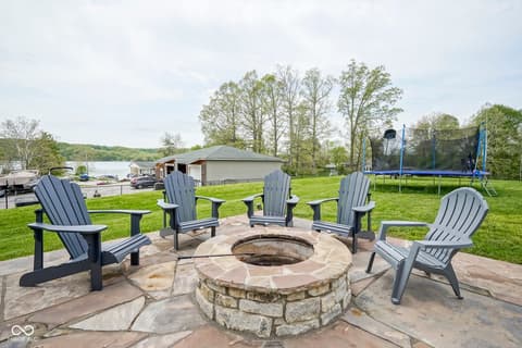 Photo of 9550 E Northshore Drive, Unionville, IN
