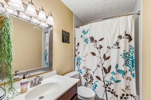 Photo of 10758 Pimlico Circle, Carmel, IN