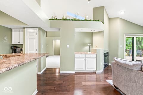 Photo of 10758 Pimlico Circle, Carmel, IN
