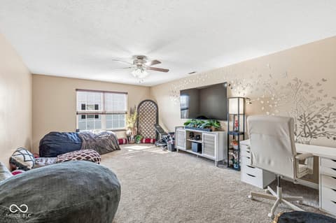Photo of 979 Glenmore Trail, Brownsburg, IN