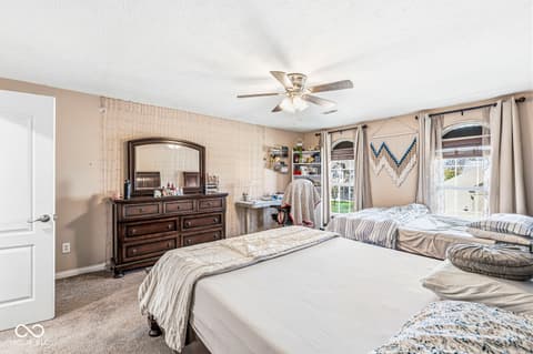 Photo of 979 Glenmore Trail, Brownsburg, IN