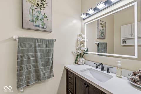 Photo of 979 Glenmore Trail, Brownsburg, IN