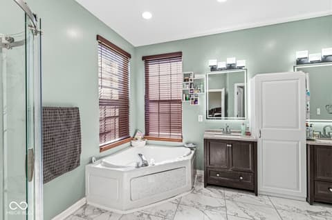 Photo of 979 Glenmore Trail, Brownsburg, IN