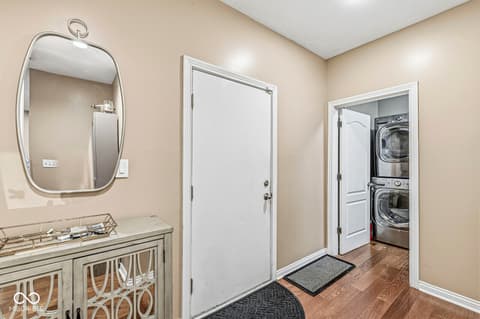 Photo of 979 Glenmore Trail, Brownsburg, IN