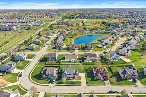 Photo of 979 Glenmore Trail, Brownsburg, IN