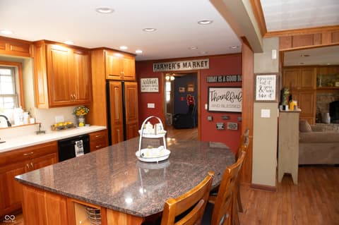 Kitchen at 501 S Us Highway 41, Williamsport, IN